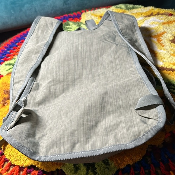 G4 free gray lightweight nylon backpack - Picture 9 of 16